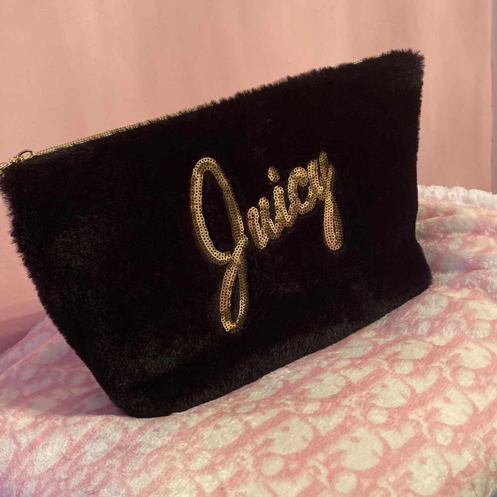 Juicy Couture Pouch